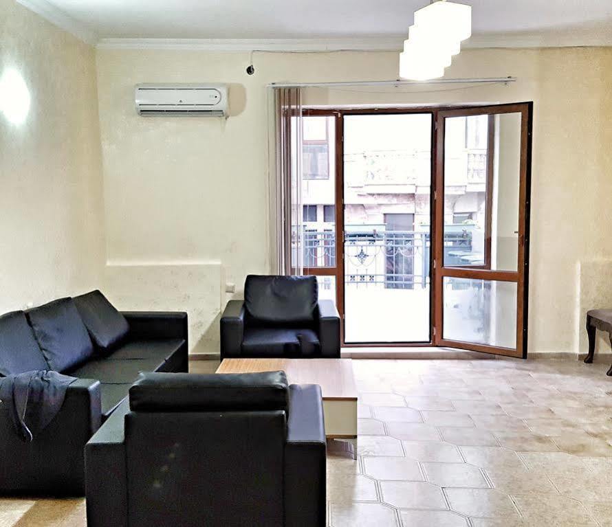 Cozy Studio On Europe Square 바투미 외부 사진