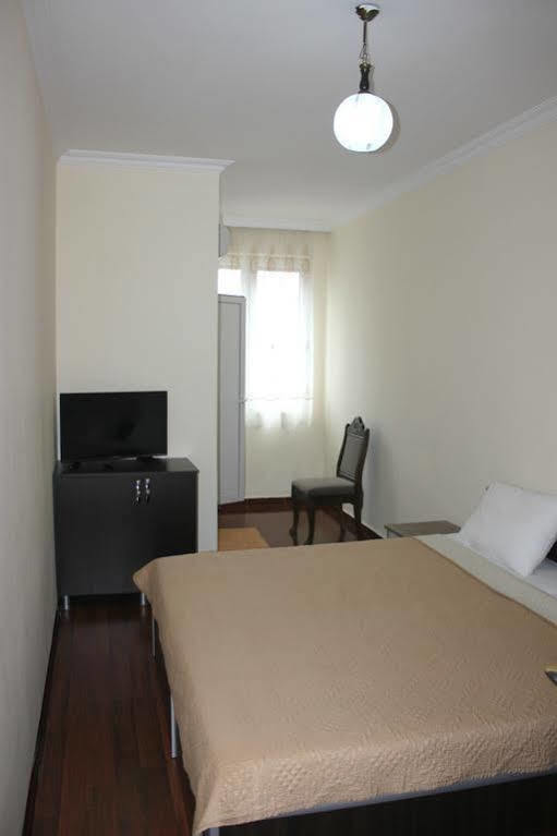 Cozy Studio On Europe Square 바투미 외부 사진